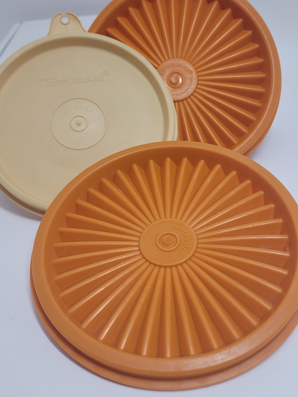 Vintage Tupperware Servalier Replacement Lids, EUC! Lot Of 3